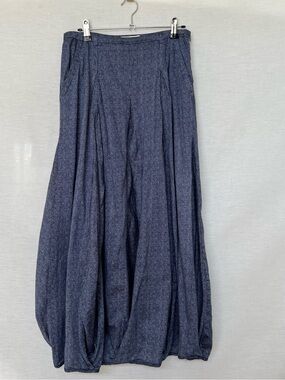 Tatuum Flowy Bubble Navy Blue Striped Maxi Skirt